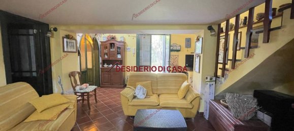 Villa de 2 dormitorios en Campofelice di Roccella, Italy No. 172220 3