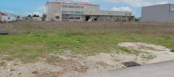 800m² Land in Wiener Neustadt, Austria No. 153651 3