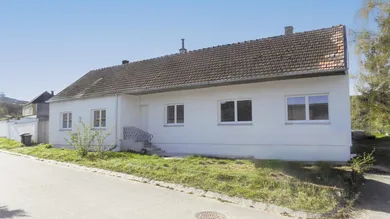 Casa de 4 habitaciónes en Gnadendorf, Austria No. 230132