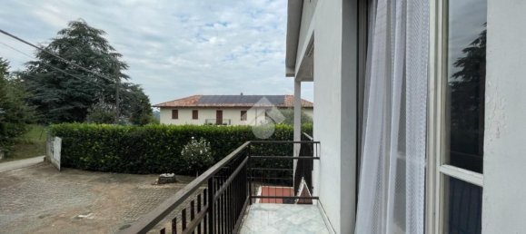 5 rooms House in Canelli, Italy No. 49744 6