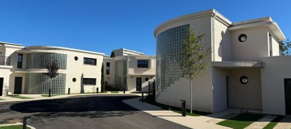 4 bedrooms Villa in Salon-de-Provence, France No. 314773 2