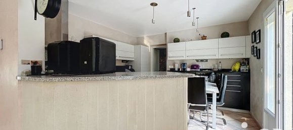 4 bedrooms House in Essonne, France No. 315109 9