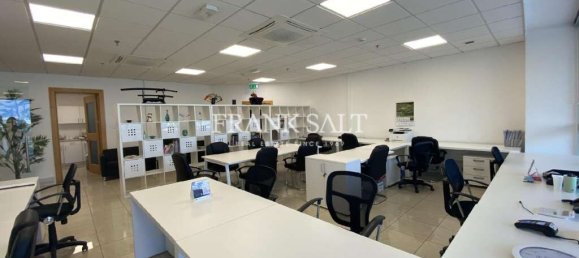 84m² Office in Saint Julian's, Malta No. 13012 5