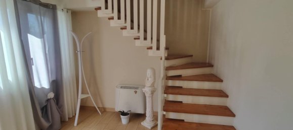 6 rooms Villa in Rogliano, Italy No. 260481 9