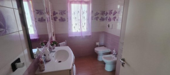 6 rooms Villa in Rogliano, Italy No. 260481 17