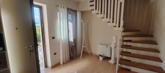 6 rooms Villa in Rogliano, Italy No. 260481 10