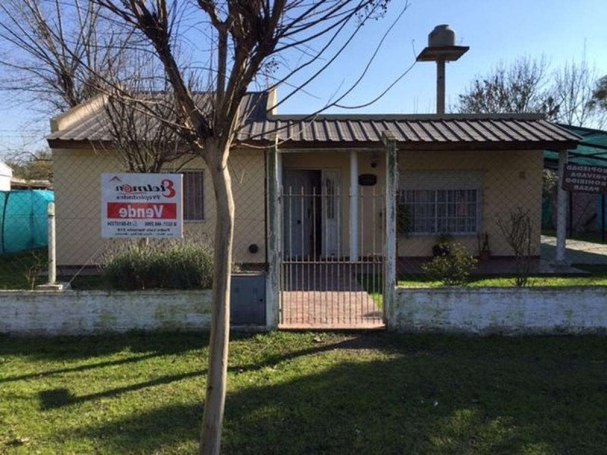 2 bedrooms House in Moreno, Argentina No. 19654