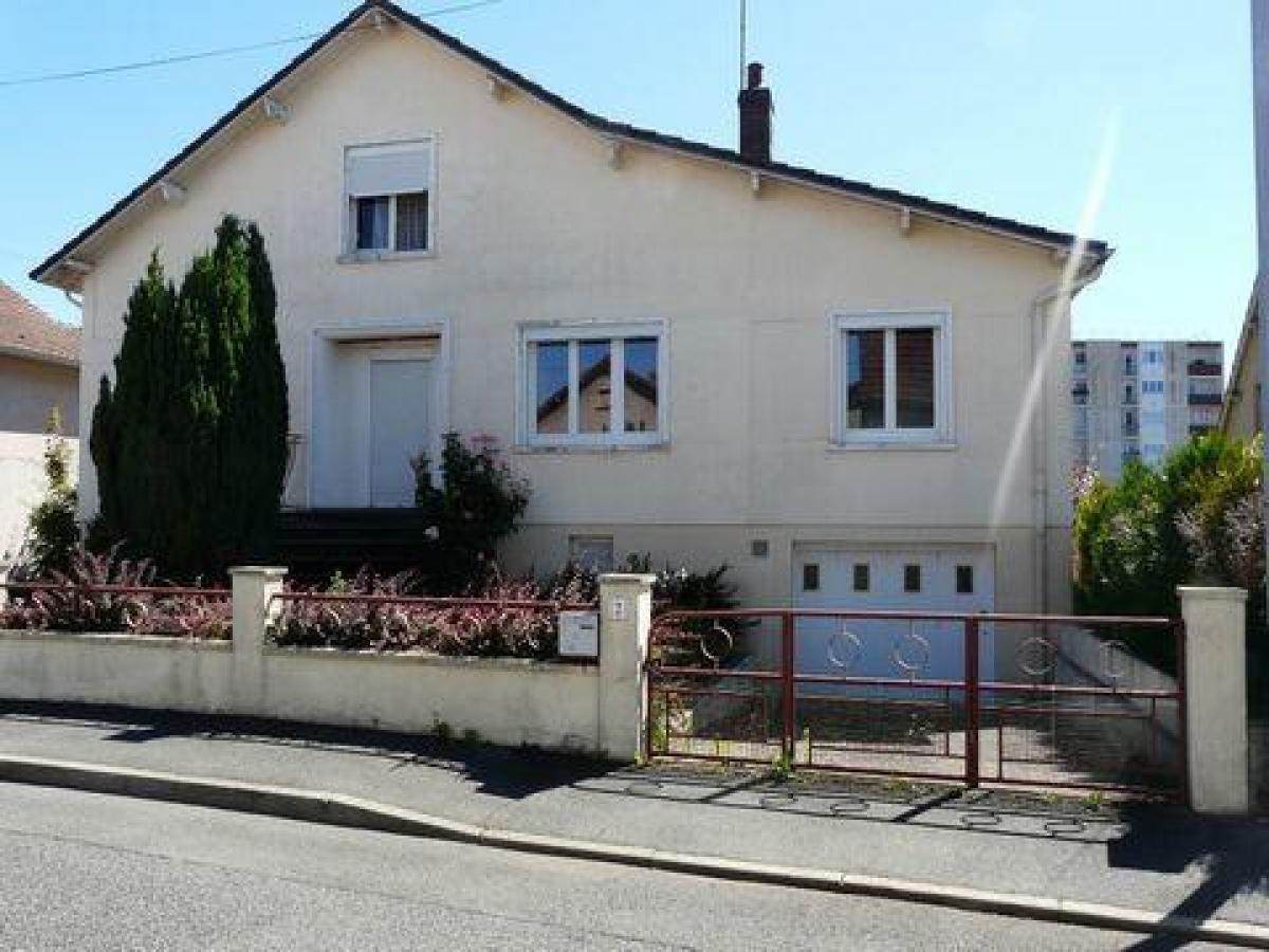 3 bedrooms House in Le Creusot, France No. 12044