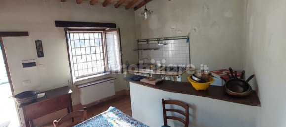 2 bedrooms House in Spoleto, Italy No. 85905 4