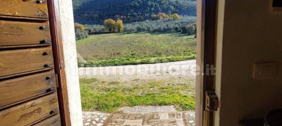 2 bedrooms House in Spoleto, Italy No. 85905 19