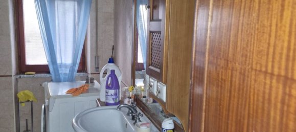 4 rooms Apartment in Guidonia Montecelio, Italy No. 67395 8