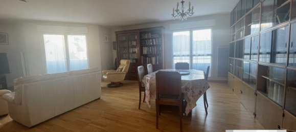2 bedrooms Apartment in Orleans, France No. 224298 4