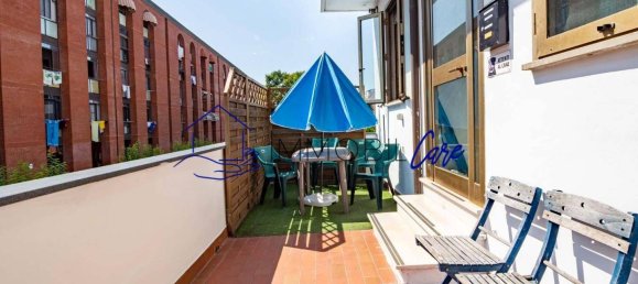 Apartamento de 2 dormitorios en Pisa, Italy No. 302329 2