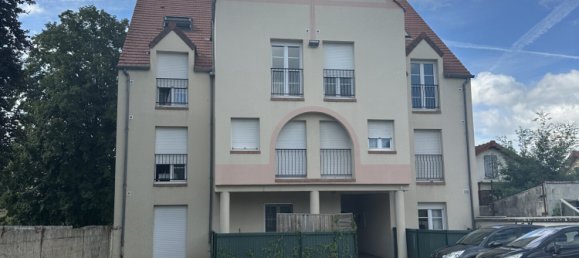 Estudio en Dammarie-les-Lys, France No. 178972 6