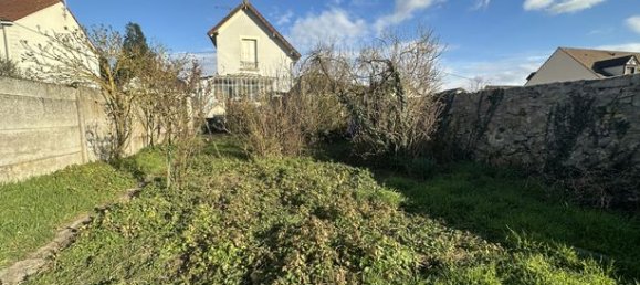 2 bedrooms House in Moisselles, France No. 306204 9