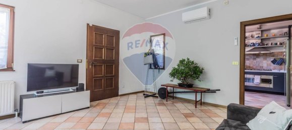 3 bedrooms Villa in Nerviano, Italy No. 347634 42