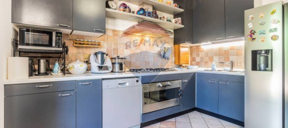 3 bedrooms Villa in Nerviano, Italy No. 347634 2