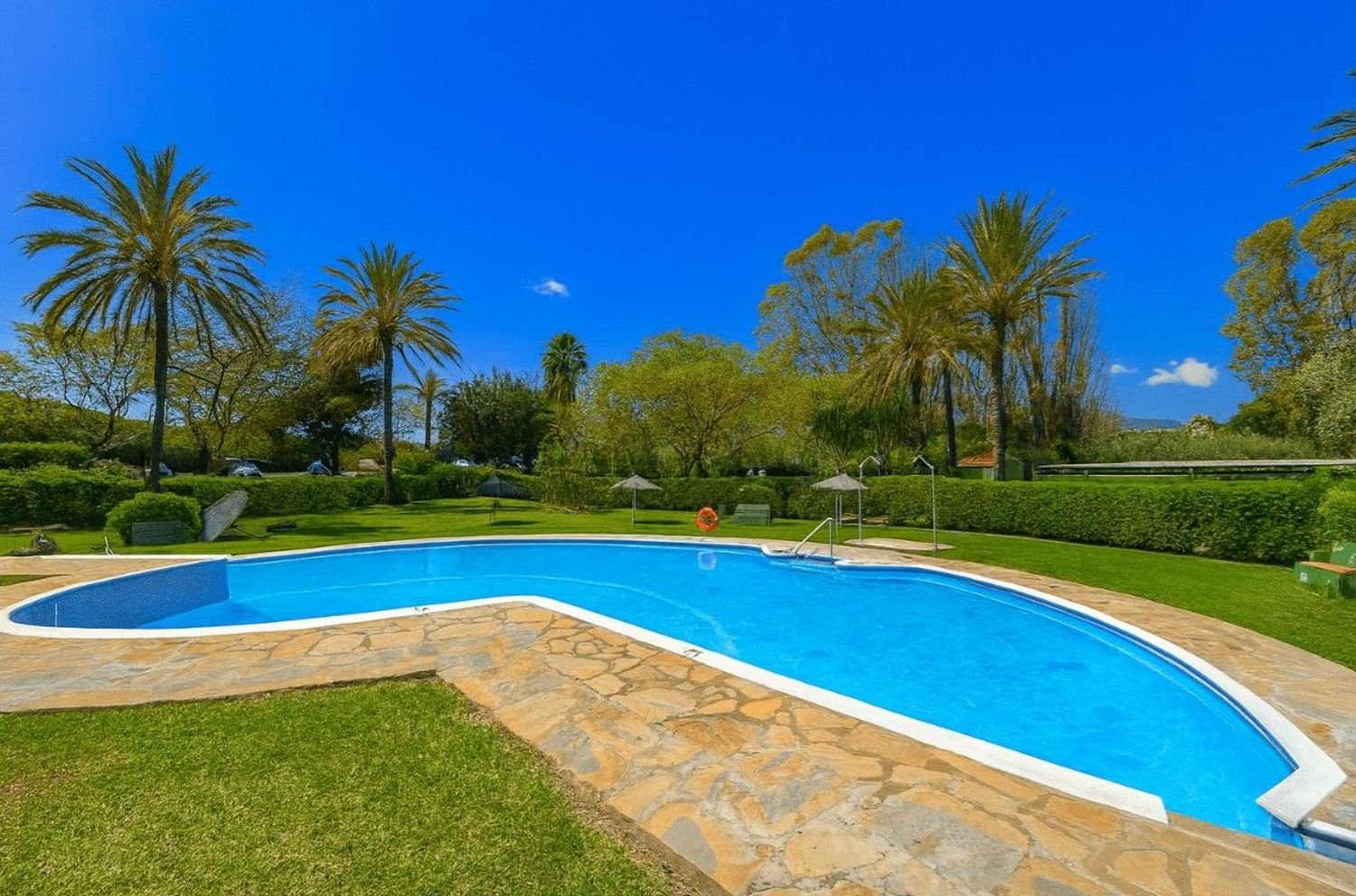 5 chambres Villa à Estepona, Spain No. 196172