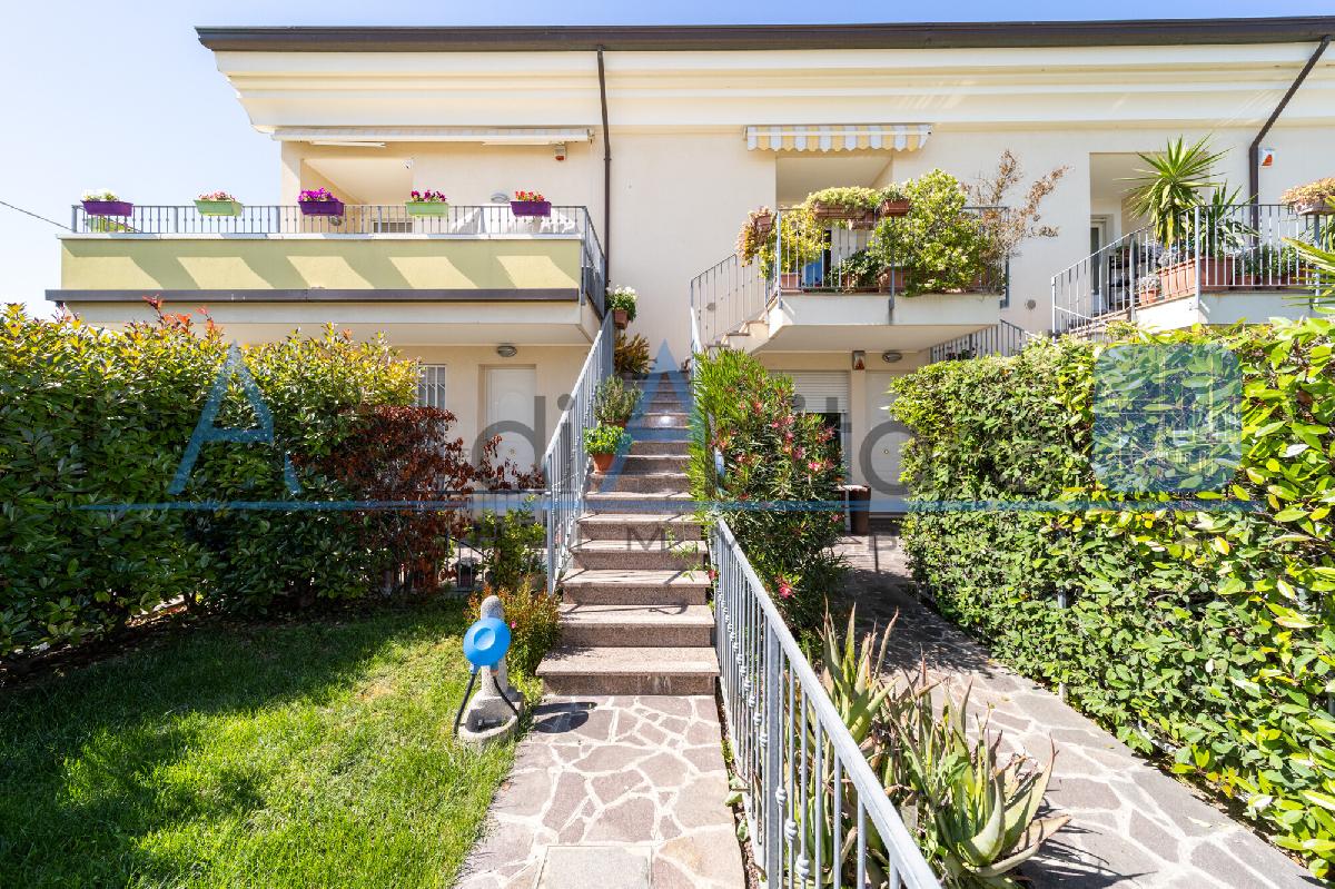 2 bedrooms Apartment in Rimini, Italy No. 329512