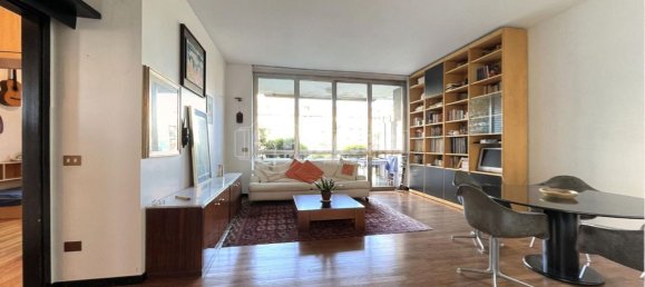 Apartamento de 4 habitaciónes en Brugherio, Italy No. 232542 2