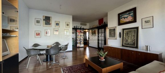 Apartamento de 4 habitaciónes en Brugherio, Italy No. 232542 7