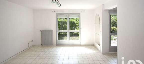 2 bedrooms Apartment in Saint-Egreve, France No. 333218 3