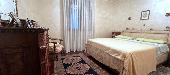 5 chambres Maison à Padua, Italy No. 358410 12