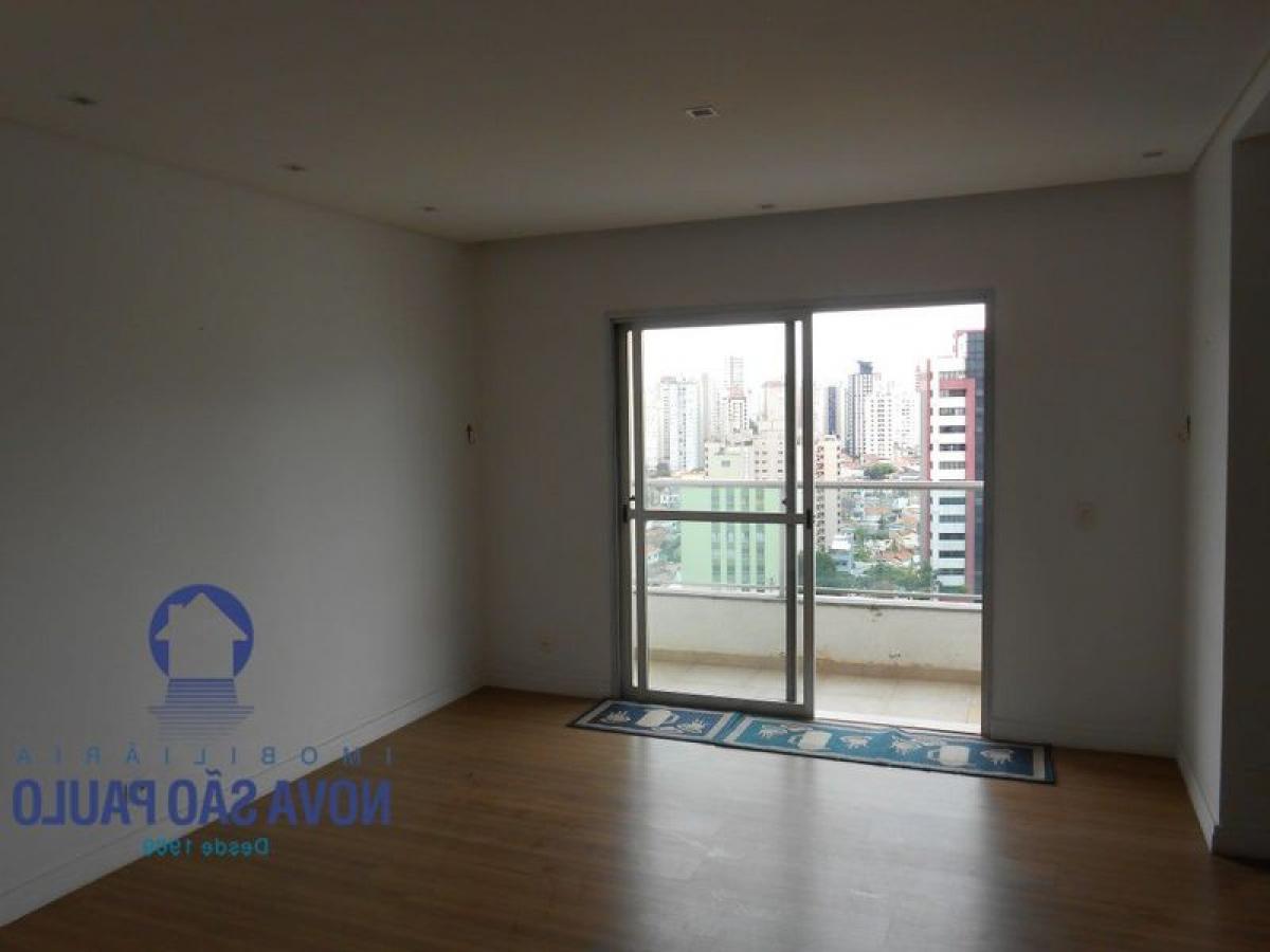 Casa de 3 dormitorios en Sao Paulo, Brazil No. 433199