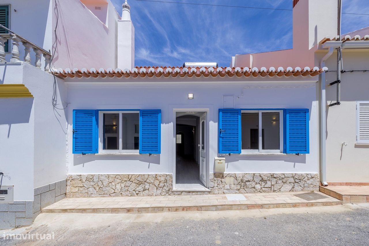 3 bedrooms House in Luz, Portugal No. 95269