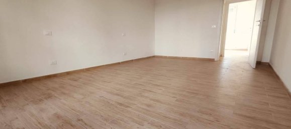 2 bedrooms Apartment in Florence, Italy No. 265792 17