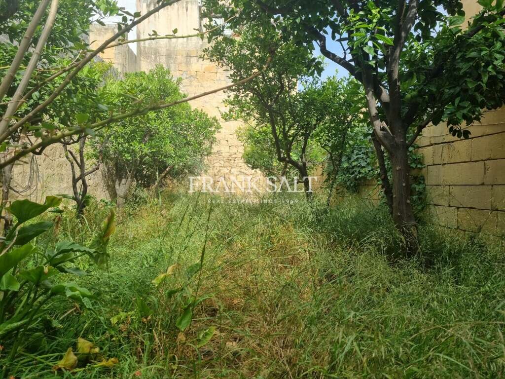 Adosado de 4 dormitorios en Qormi, Malta No. 1332