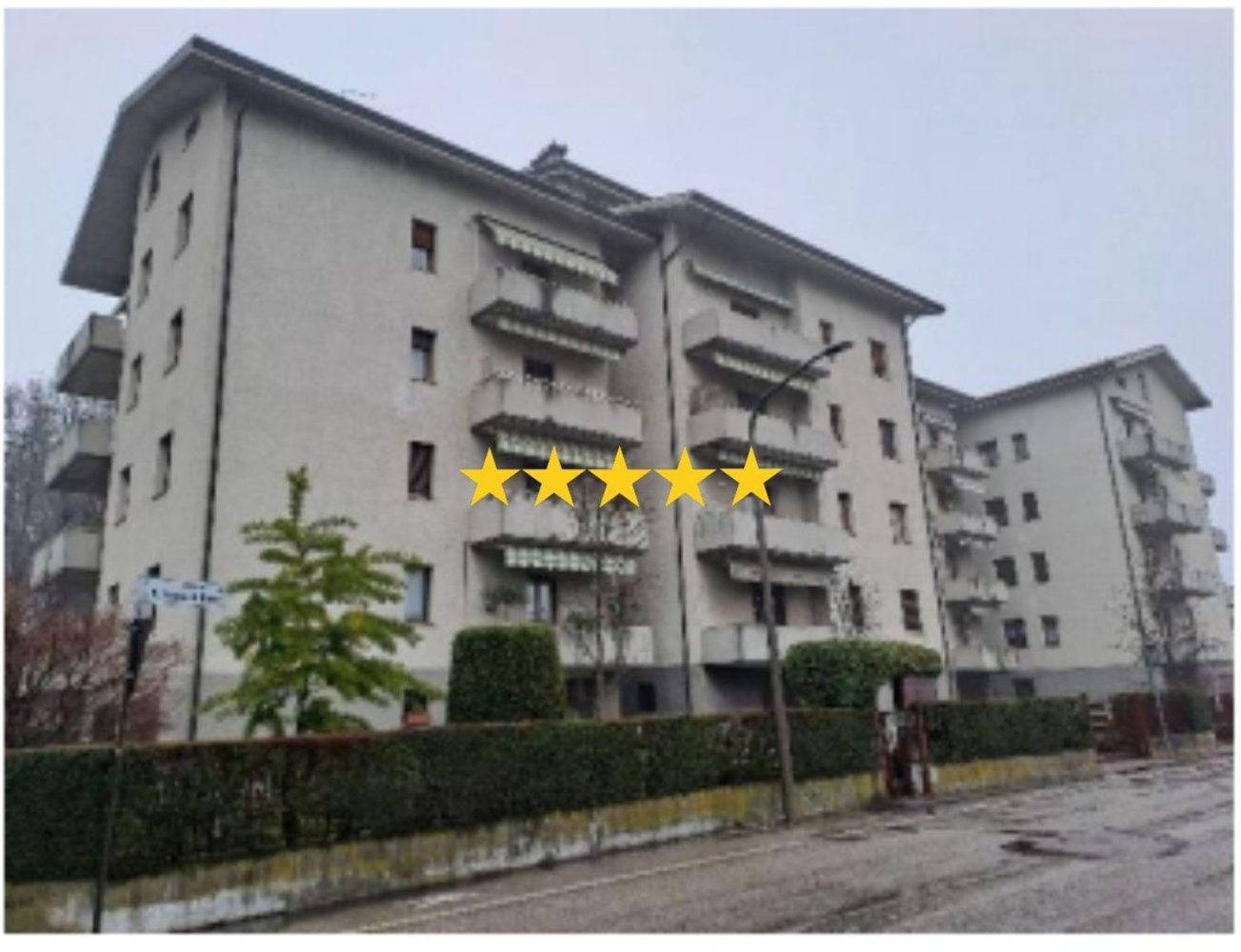 6 rooms Apartment in Vicenza, Italy No. 208305