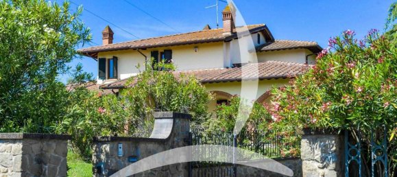 Villa de 5 dormitorios en Foiano della Chiana, Italy No. 1567 7