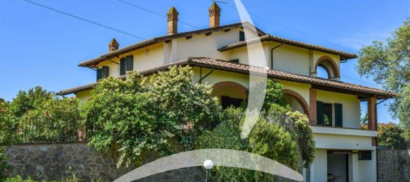 Villa de 5 dormitorios en Foiano della Chiana, Italy No. 1567 8