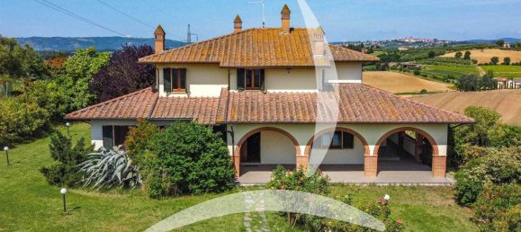 Villa de 5 dormitorios en Foiano della Chiana, Italy No. 1567 5