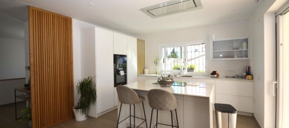 4 غرف نوم فيلا في San Luis de Sabinillas, Spain رقم 147617 11