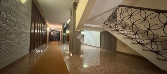 4 bedrooms Apartment in Rome, Italy No. 318568 11