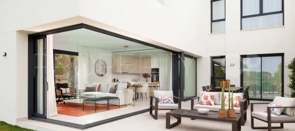 4 bedrooms Villa in Estepona, Spain No. 183166 7