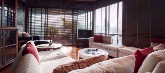 3 bedrooms Condo in Khlong Toei, Thailand No. 10444 9