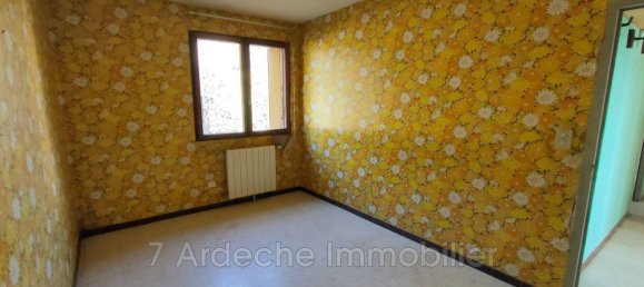 4 bedrooms Villa in Villeneuve-de-Berg, France No. 208078 9