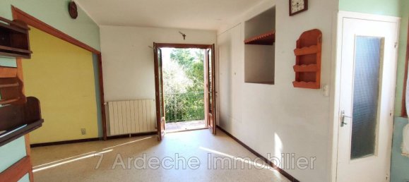 4 bedrooms Villa in Villeneuve-de-Berg, France No. 208078 5