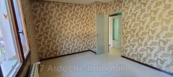 4 bedrooms Villa in Villeneuve-de-Berg, France No. 208078 6