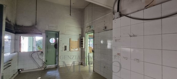 130m² Commercial property in Ospedaletti, Italy No. 83022 14