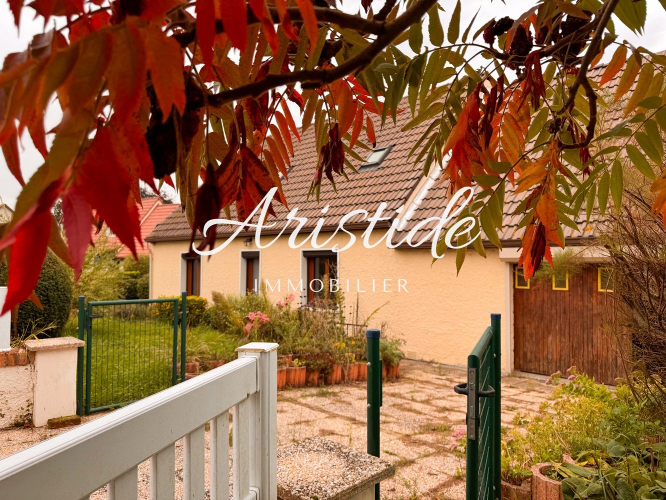 4 Schlafzimmer Haus in Clery-Saint-Andre, France, Nr. 229643