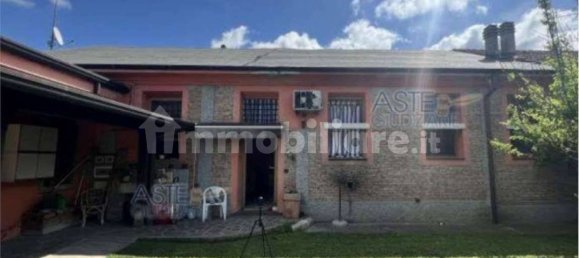 Apartamento T5 em Gonzaga, Italy N.º 282903 2