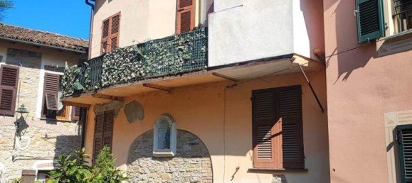 6 rooms Apartment in Arquata Scrivia, Italy No. 164151 3