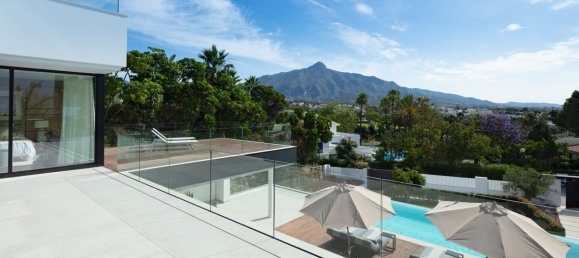 5 Schlafzimmer Villa in Nueva Andalucia, Spain, Nr. 2990 9