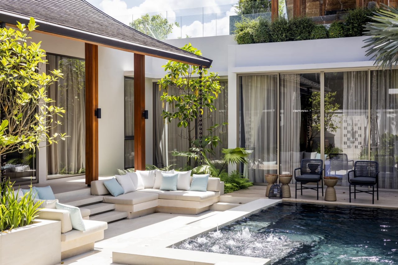 4 bedrooms Villa in Pattaya, Thailand No. 75008