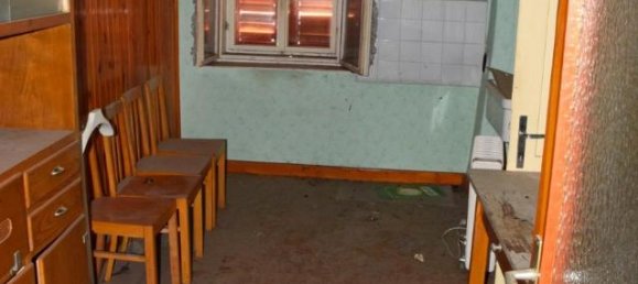 5 rooms House in Malé, Italy No. 89781 9