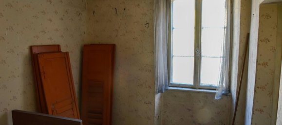 5 rooms House in Malé, Italy No. 89781 12